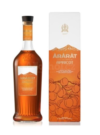 Бренди Арарат Кайсия 0,7Л 35% / Brandy Ararat Apricot 0,7L 35%