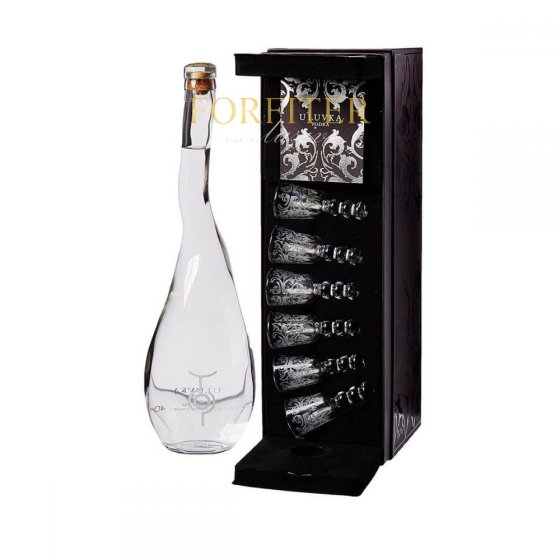 Водка Улувка Кутия + 6 чаши 1,75Л 40% / Vodka U'luvka GB+6 glasses 1,75L 40%